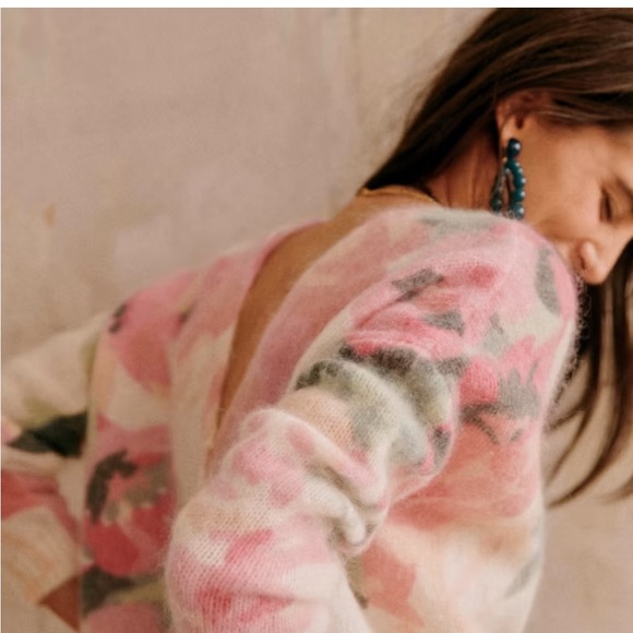 Sezane Floral V-Neck Sweater in Pink and Cream - Picture 3 of 7